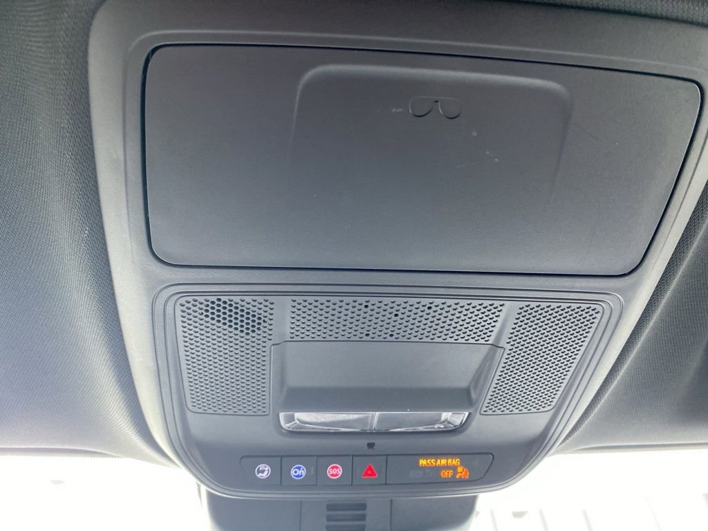 Used 2025 GMC Acadia Elevation w/ Elevation Premium Package image 21