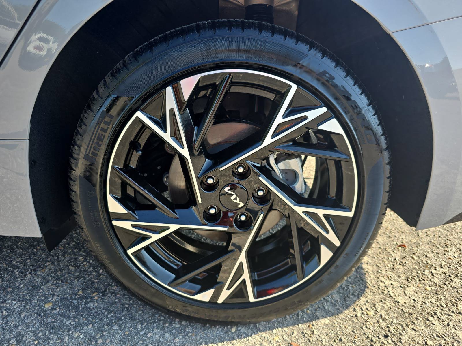 Used 2025 Kia K5 GT-Line w/ GT-Line Premium Package FWD image 33