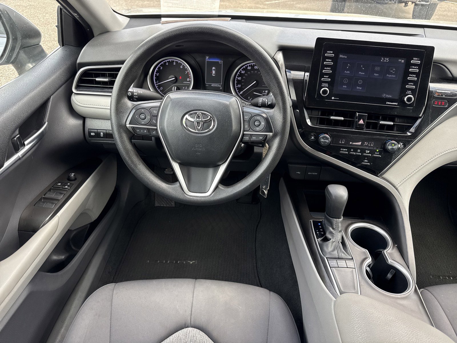 Used 2024 Toyota Camry LE FWD image 15