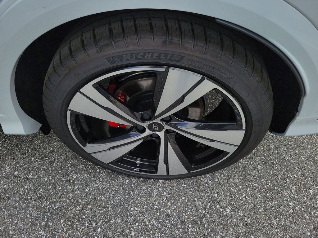 New 2025 Audi SQ5 Premium Plus image 28