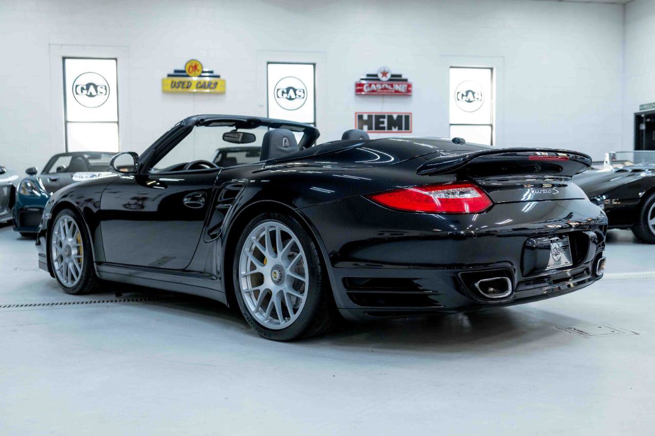 Used 2011 Porsche 911 Turbo S image 10