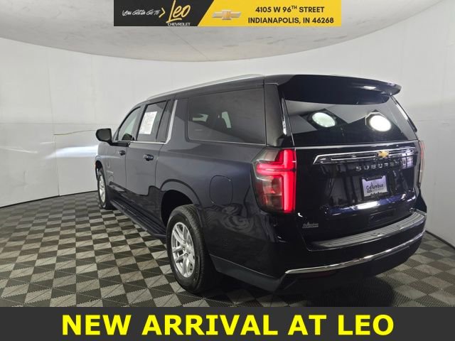 Used 2024 Chevrolet Suburban LT image 7