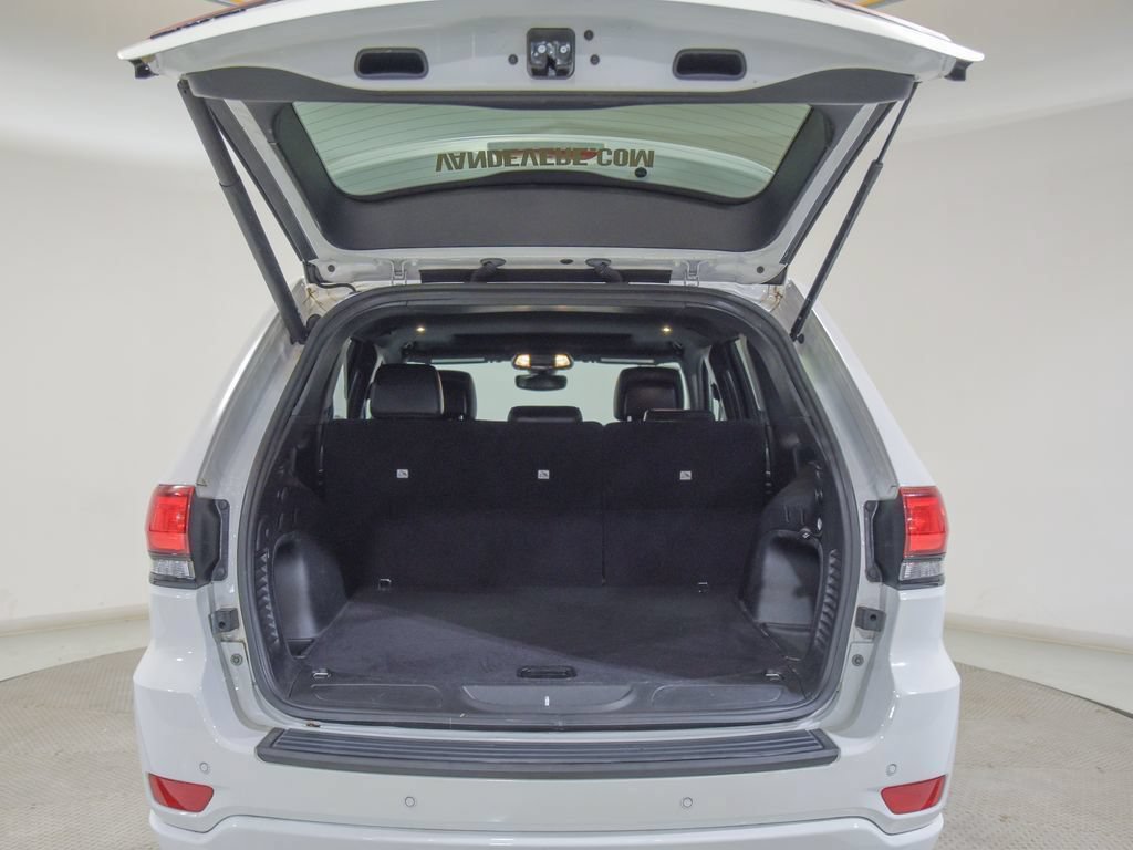 Used 2022 Jeep Grand Cherokee Laredo X AWD/4WD image 25
