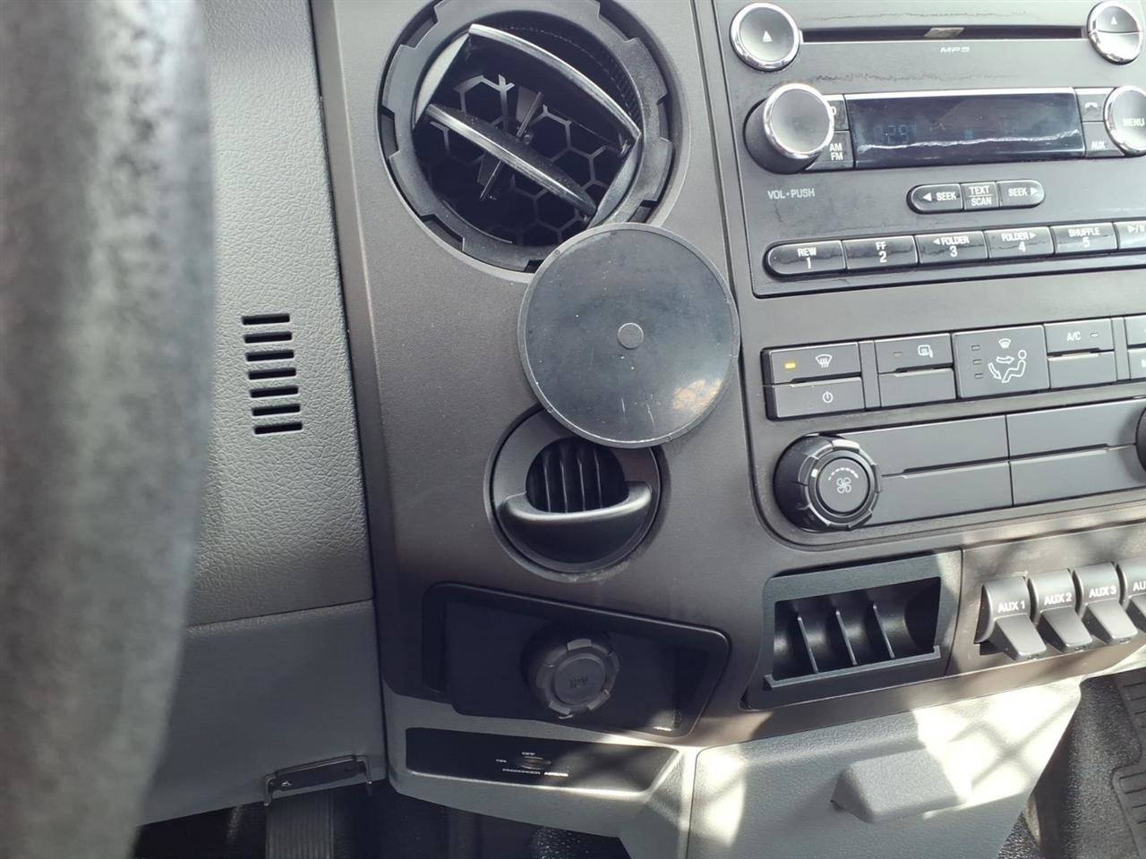 Used 2016 Ford F450 XL w/ Power Equipment Group image 22