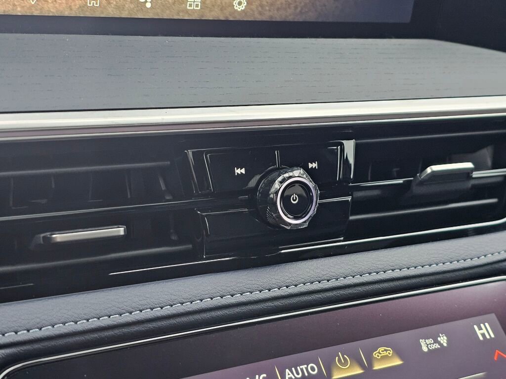 New 2026 INFINITI QX80 4WD image 35