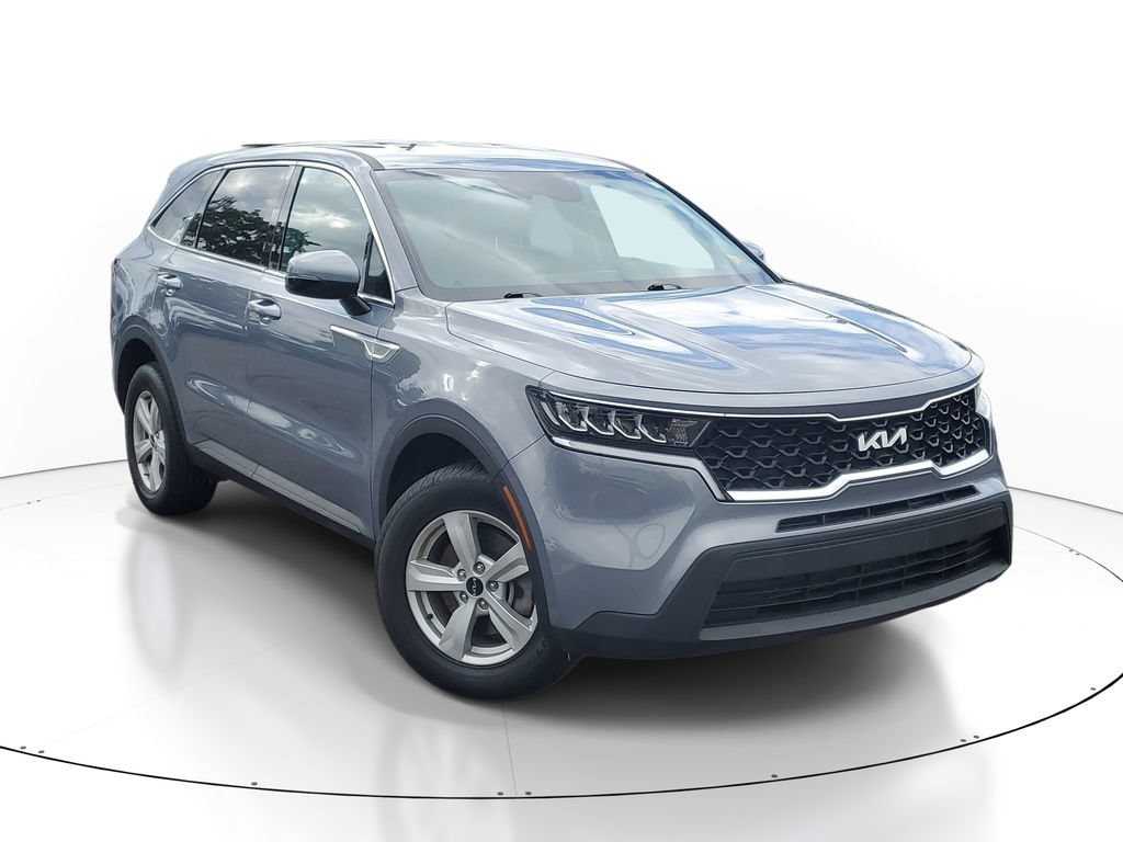 Certified 2023 Kia Sorento LX AWD/4WD image 1