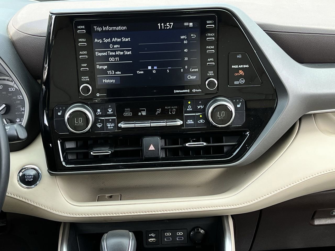 Used 2022 Toyota Highlander XLE image 15