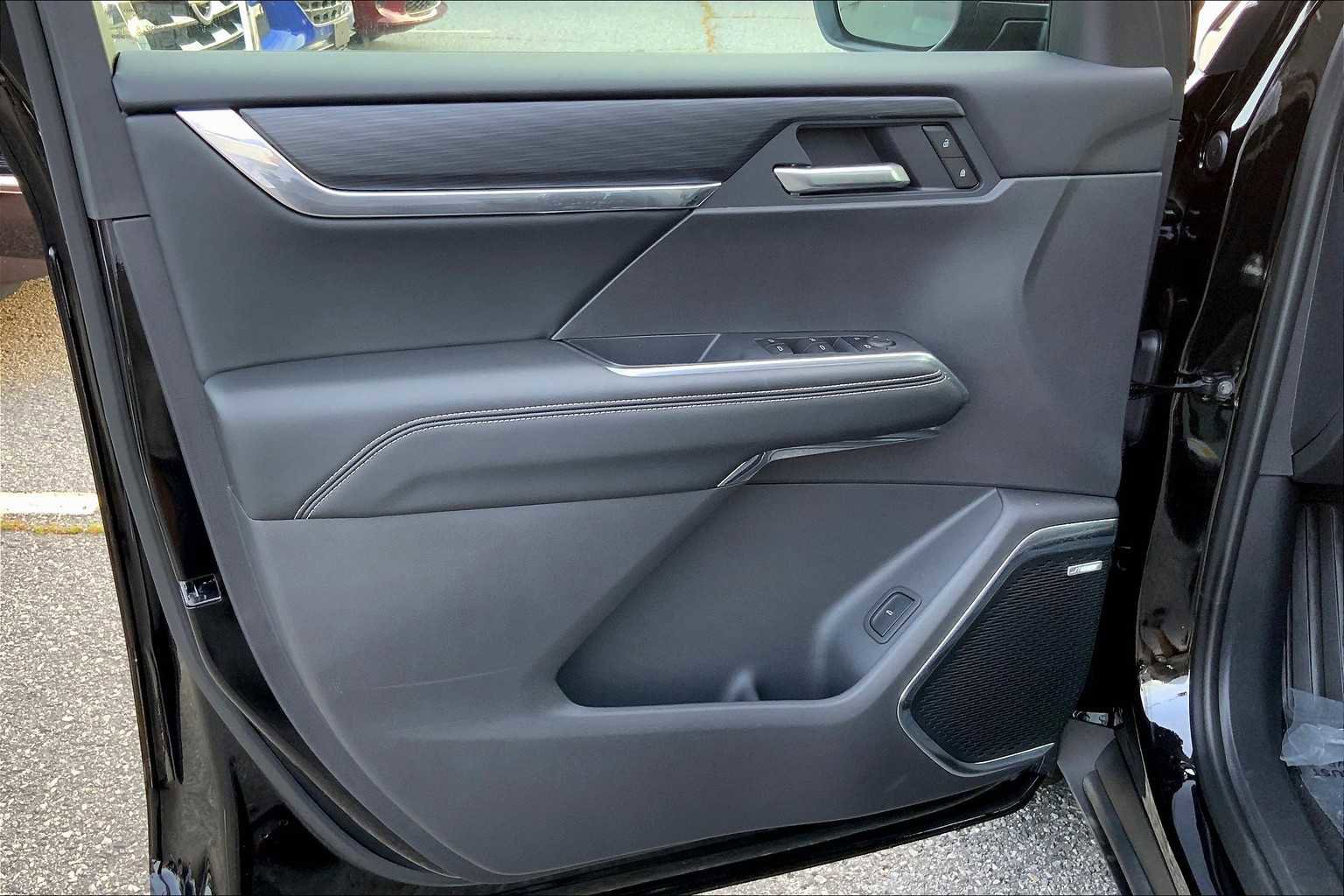 New 2025 GMC Acadia Elevation image 10