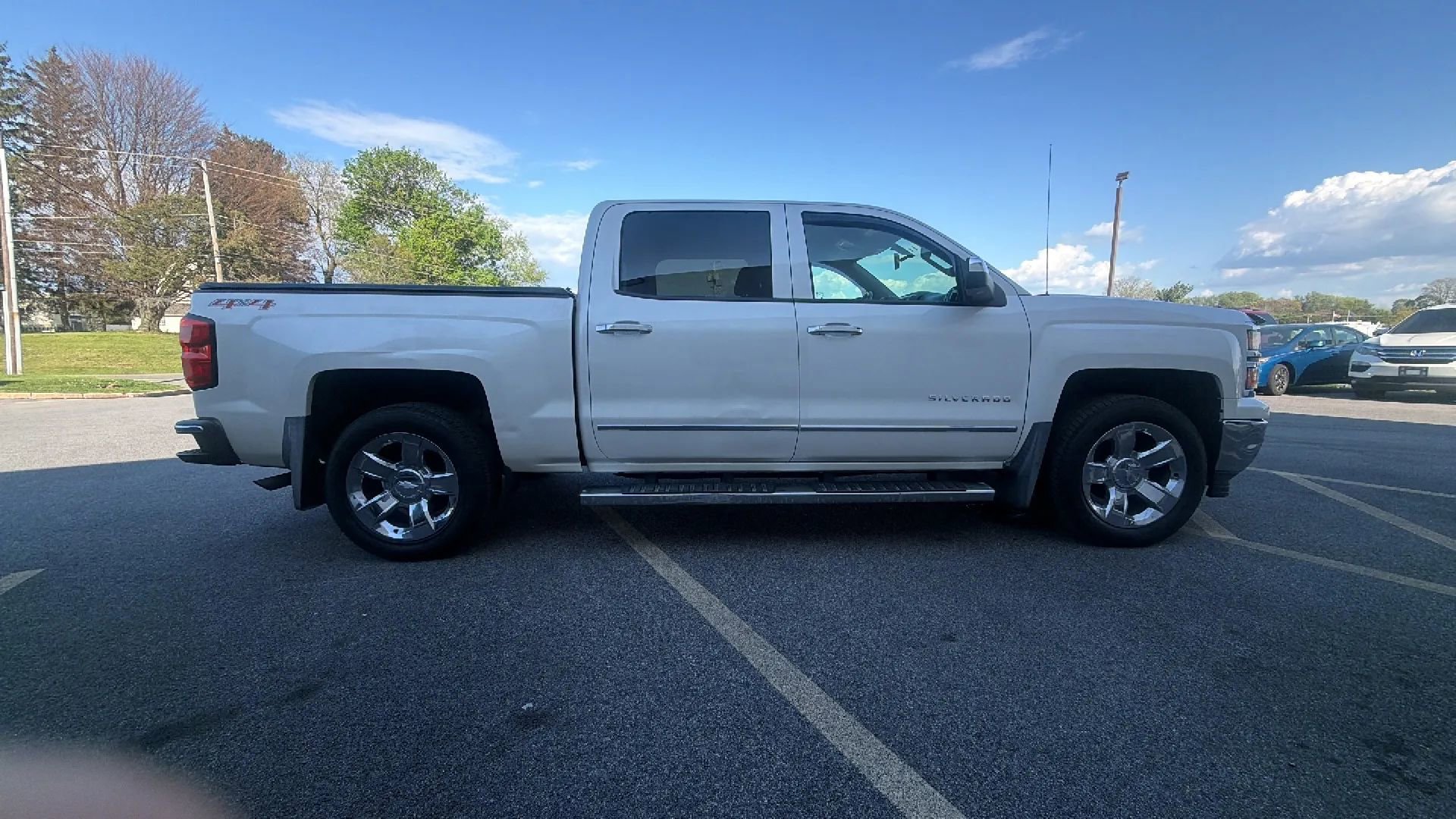 Used 2014 Chevrolet Silverado 1500 LTZ w/ LTZ Plus Package image 10