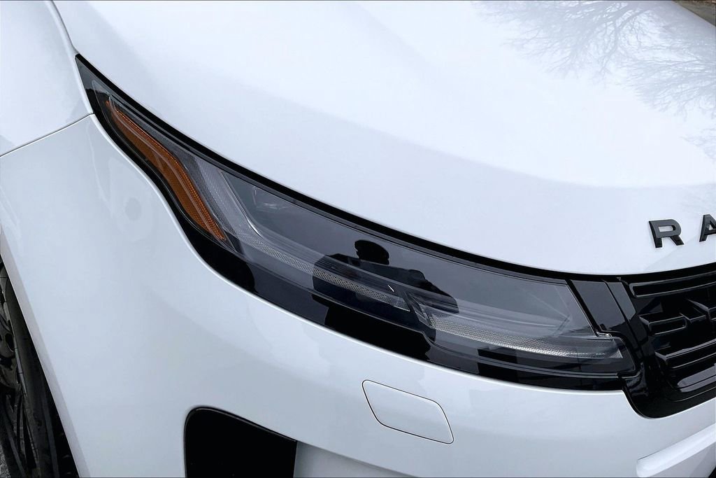 Certified 2026 Land Rover Range Rover Evoque S AWD/4WD image 31