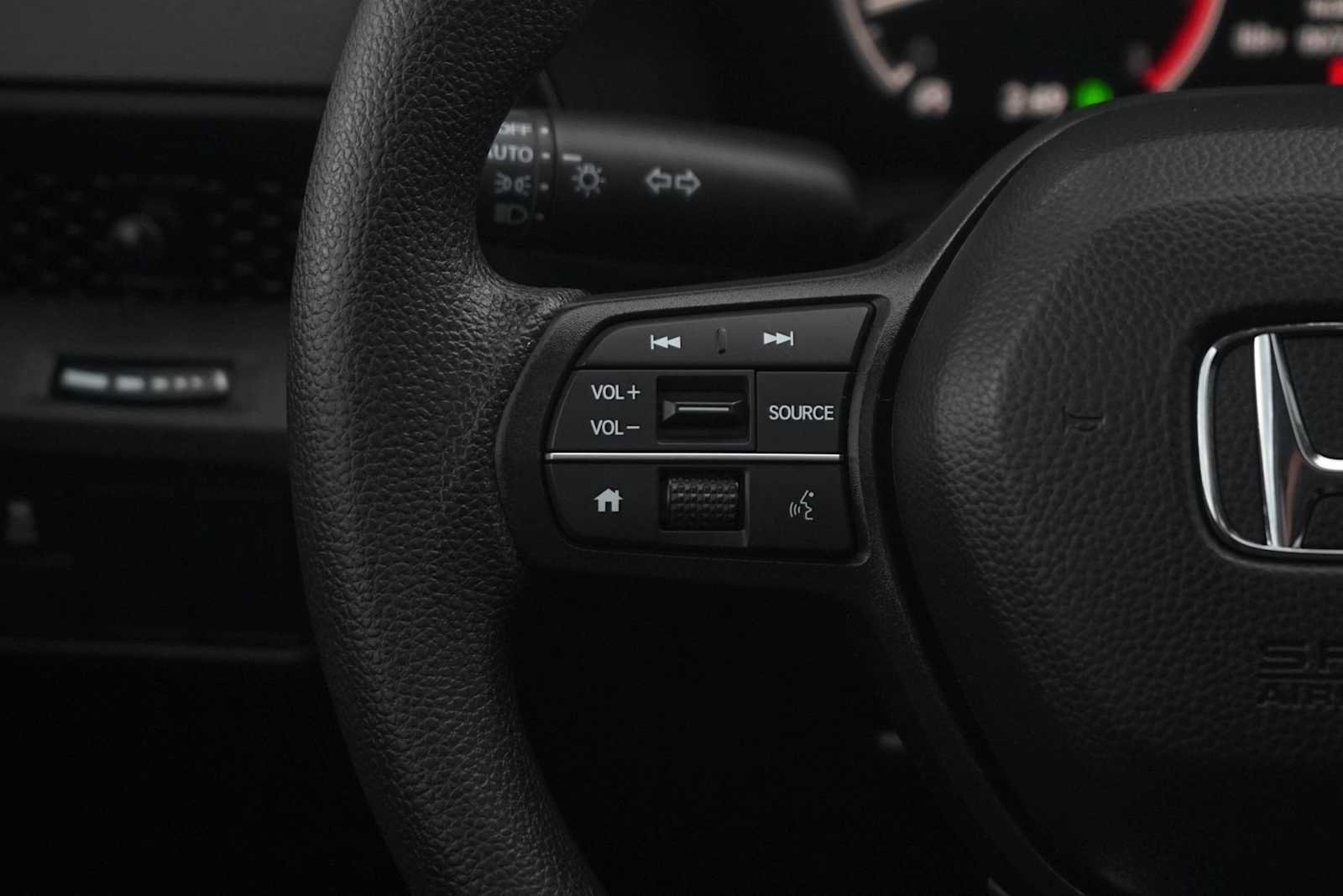Certified 2025 Honda CR-V EX image 17