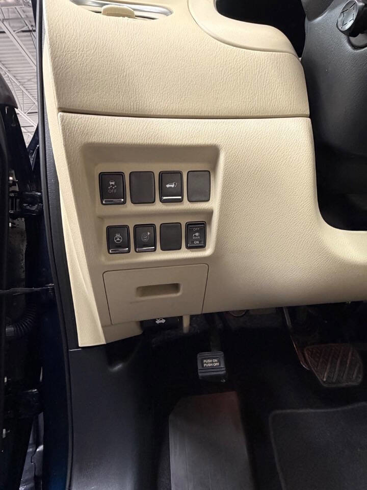 Used 2019 INFINITI QX60 Luxe w/ Essential Package image 12