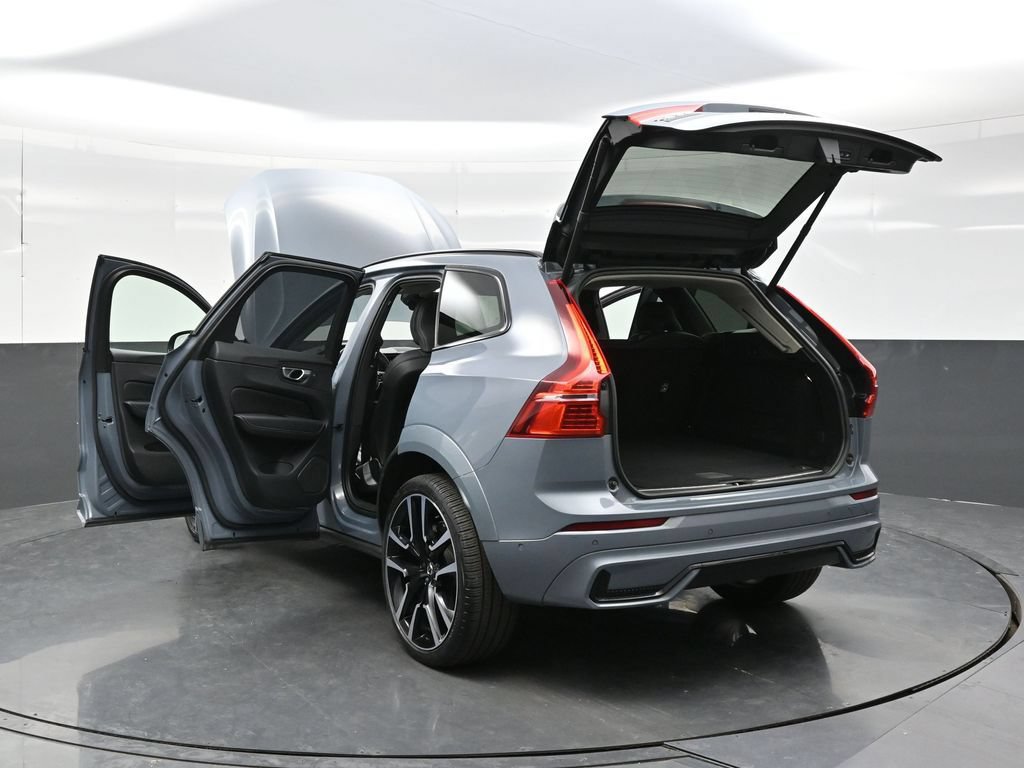 Used 2024 Volvo XC60 T8 Ultimate AWD/4WD image 41
