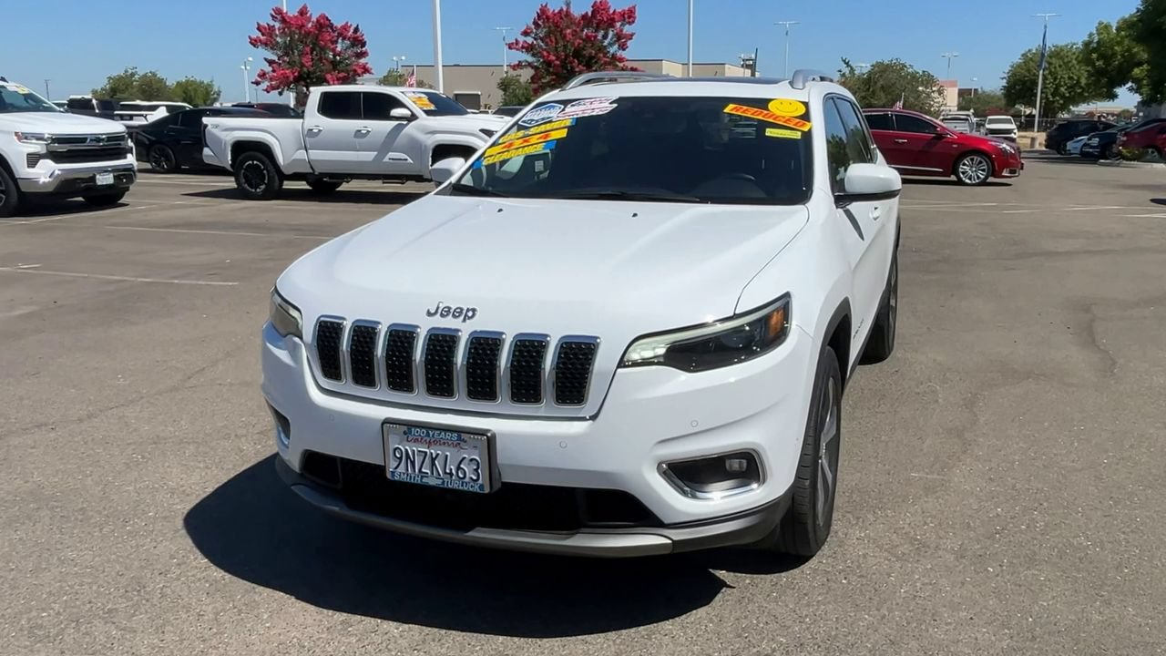 Used 2021 Jeep Cherokee Limited w/ Trailer Tow Group AWD/4WD image 2