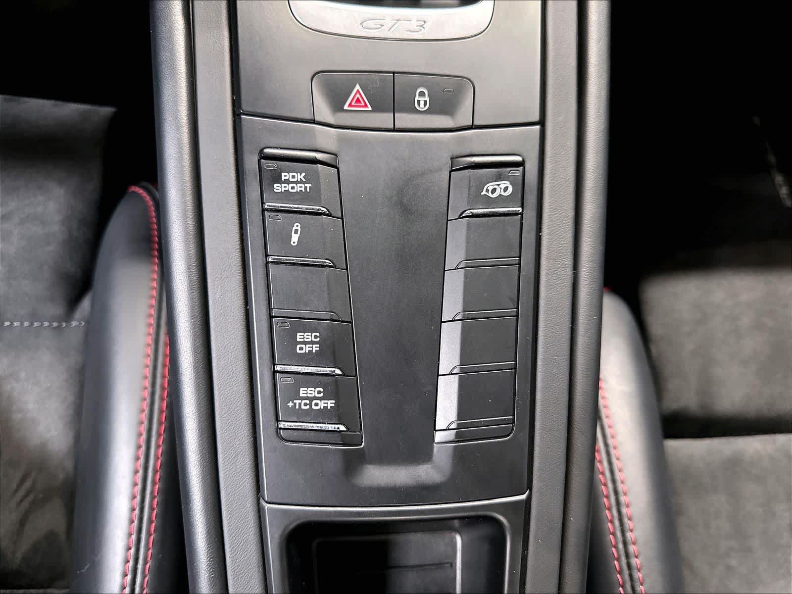 Used 2015 Porsche 911 GT3 RWD image 34