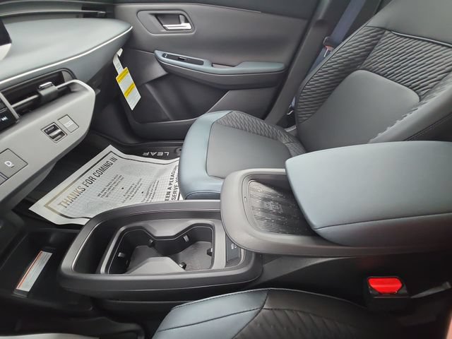 New 2026 Nissan Leaf Platinum+ w/ Illuminated Package FWD image 19