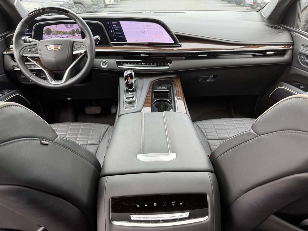 Used 2023 Cadillac Escalade ESV Sport Platinum AWD/4WD image 20