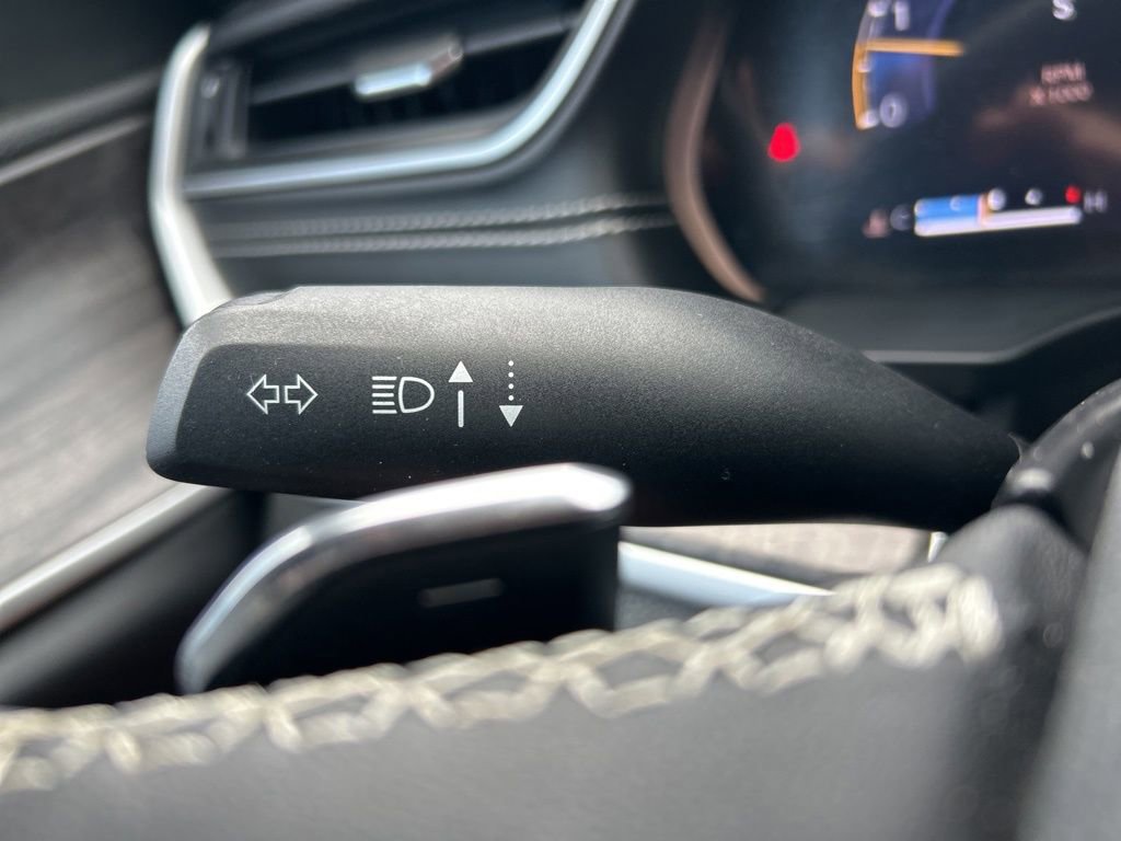 Used 2024 Jeep Grand Cherokee L Limited image 28