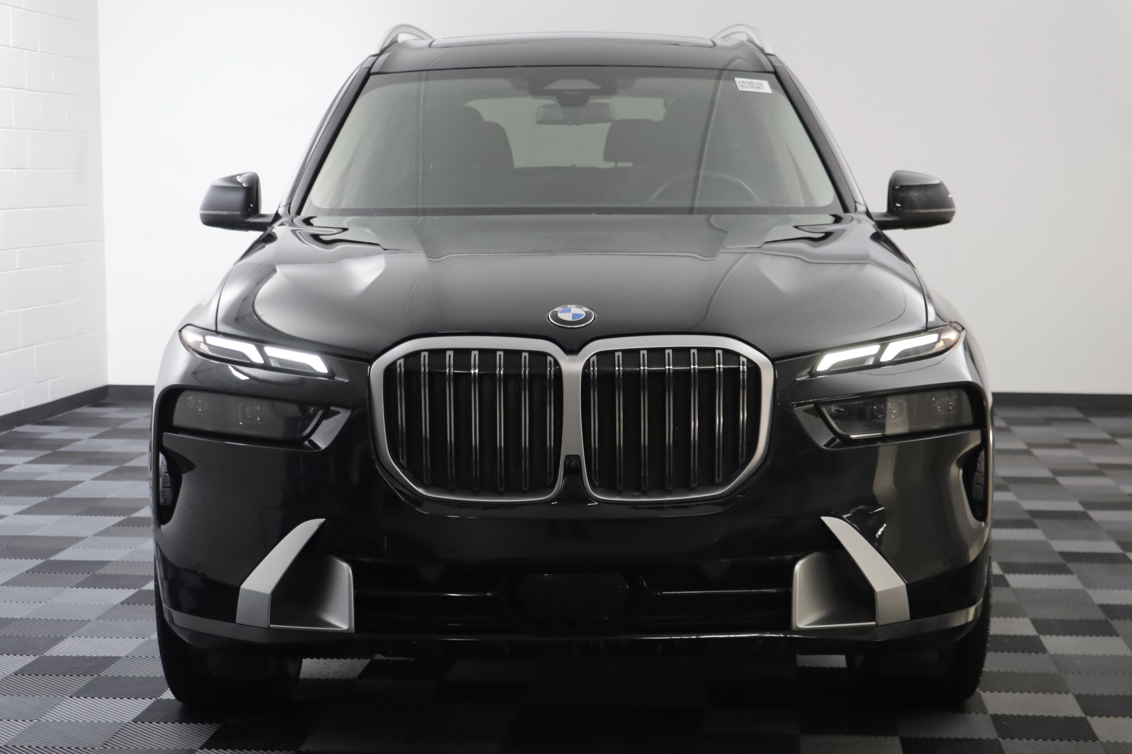 Used 2023 BMW X7 xDrive40i w/ Premium Package AWD/4WD image 21