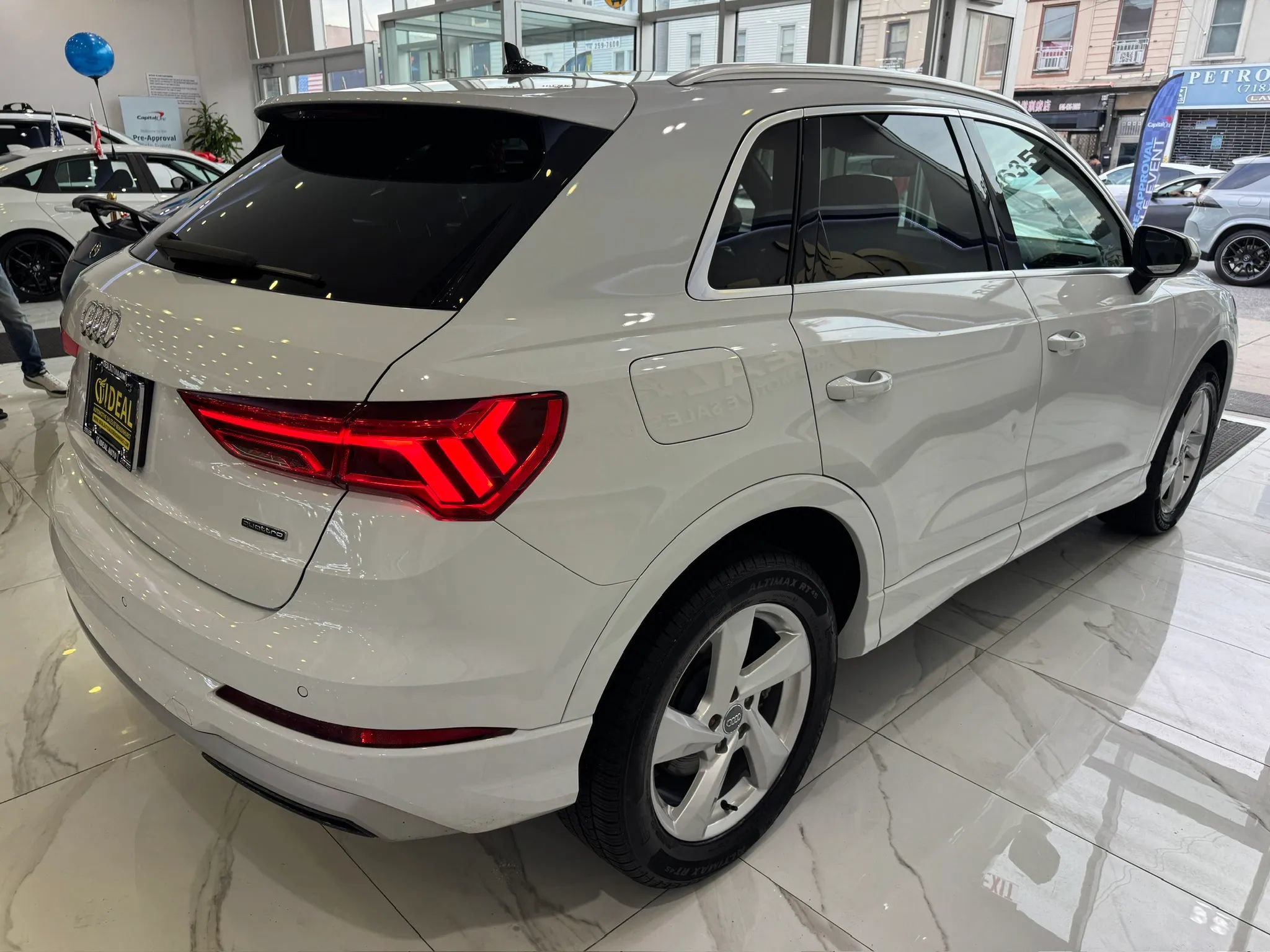 Used 2019 Audi Q3 2.0T Premium w/ Convenience Package AWD/4WD image 7