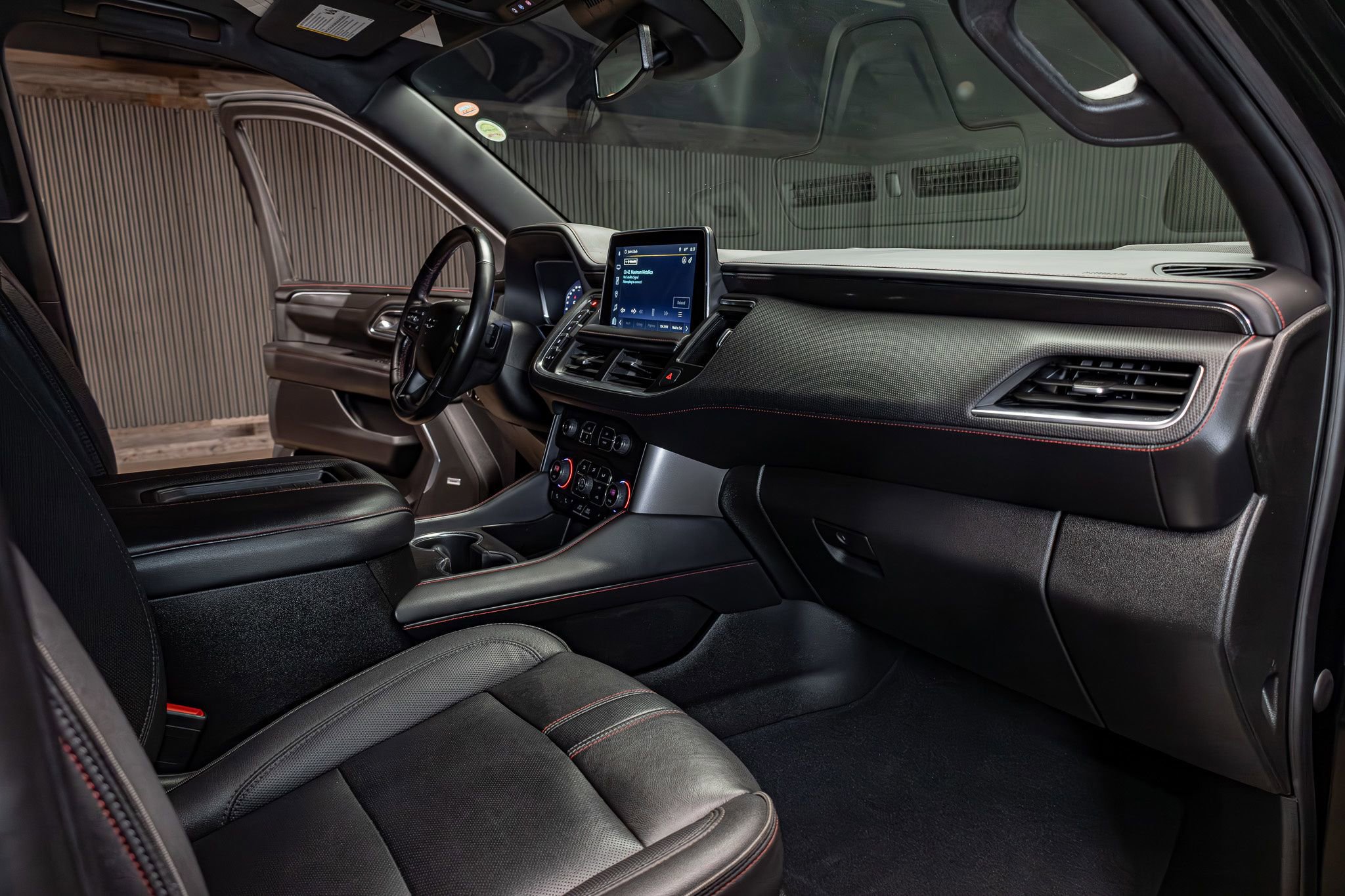 Used 2023 Chevrolet Suburban RST w/ Sport Performance Package image 13