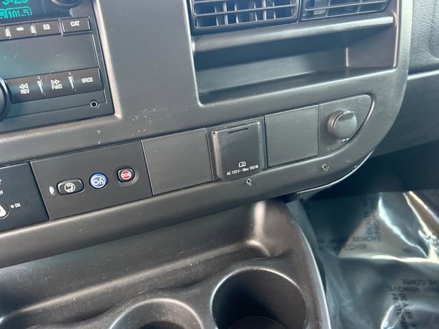 Used 2017 GMC Savana 2500 LS image 16