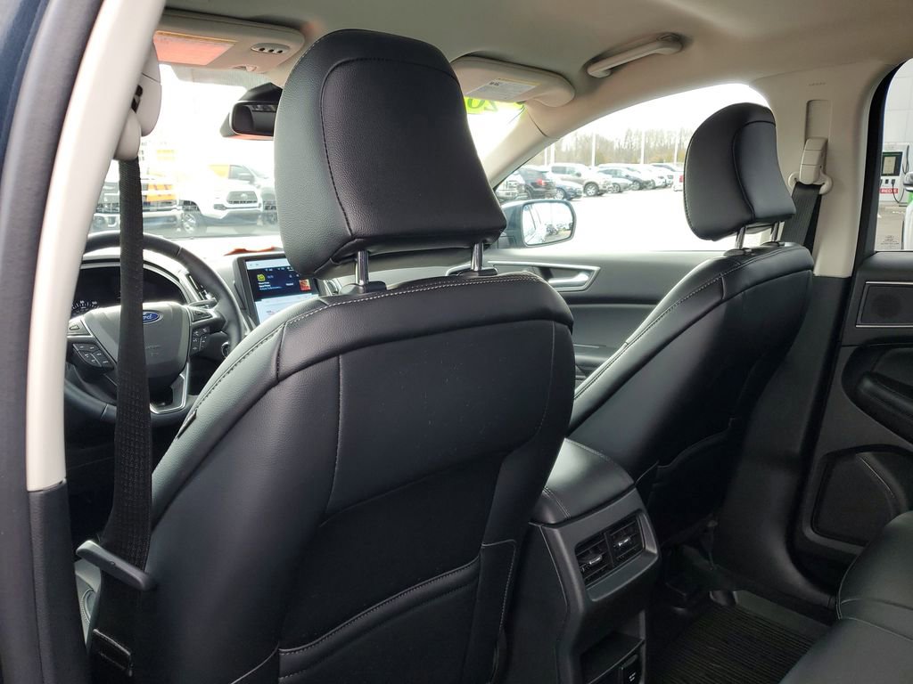 Used 2023 Ford Edge SEL w/ Convenience Package AWD/4WD image 30