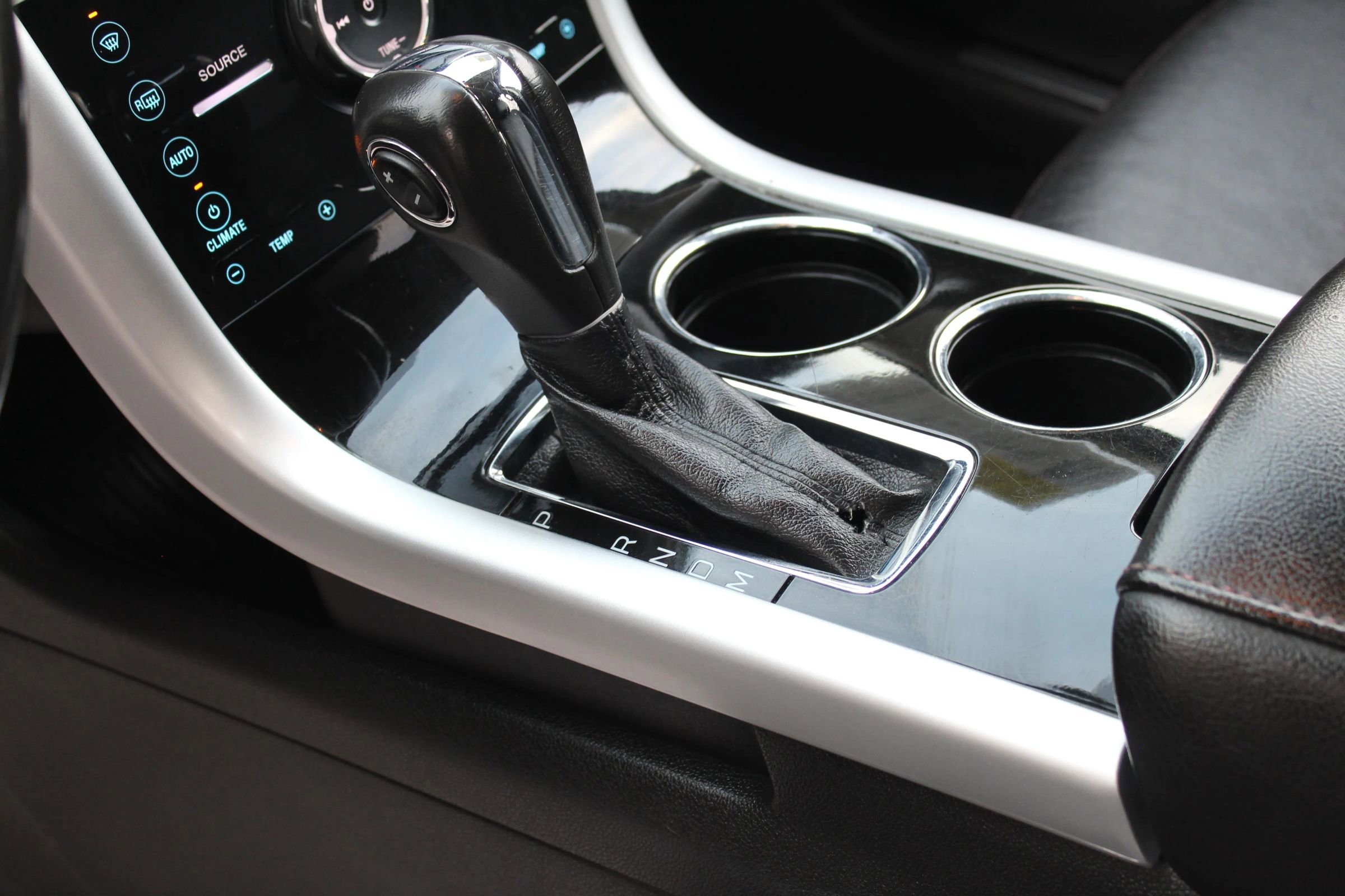 Used 2011 Ford Edge Limited image 23