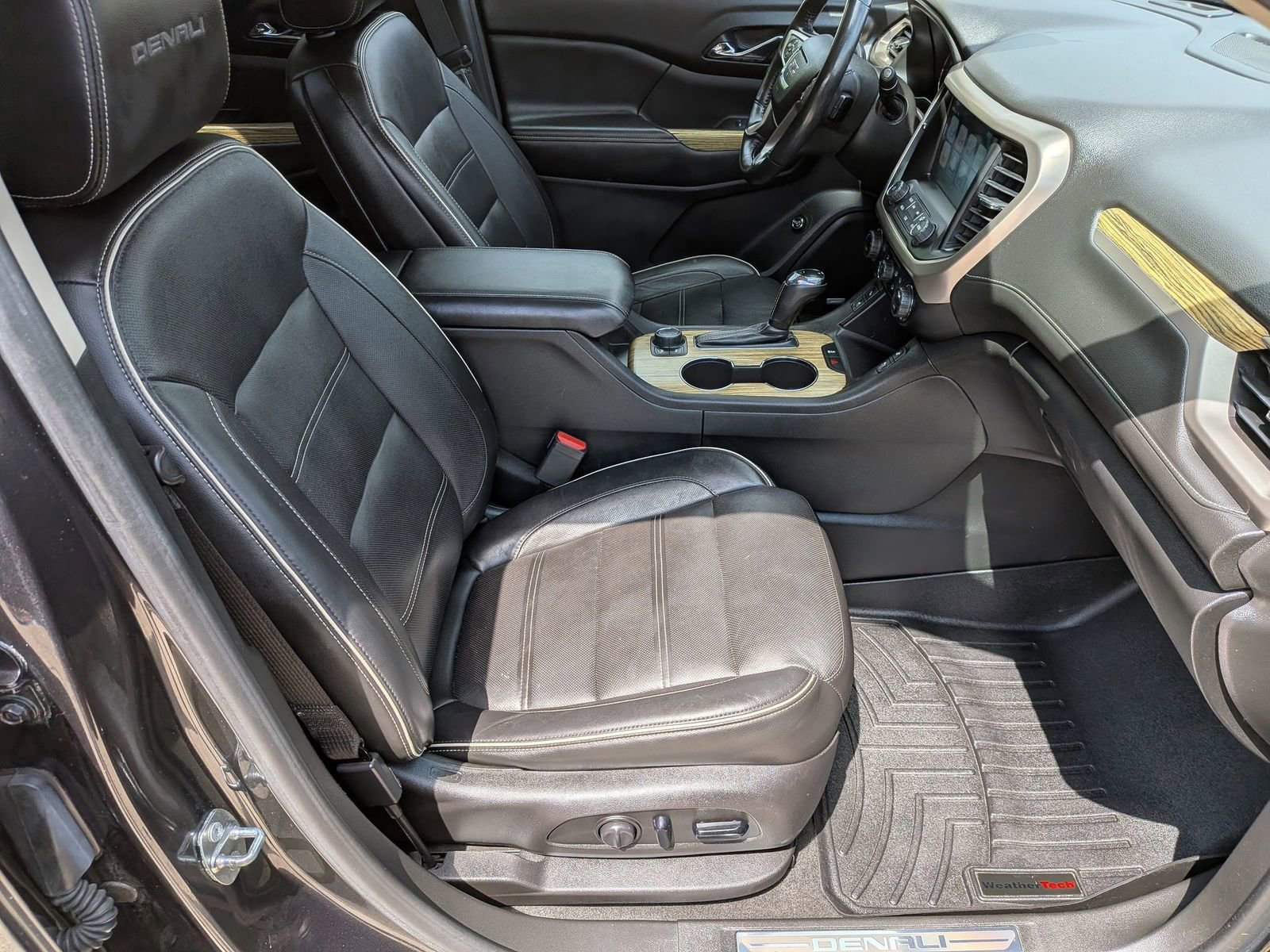 Used 2018 GMC Acadia Denali AWD/4WD image 34