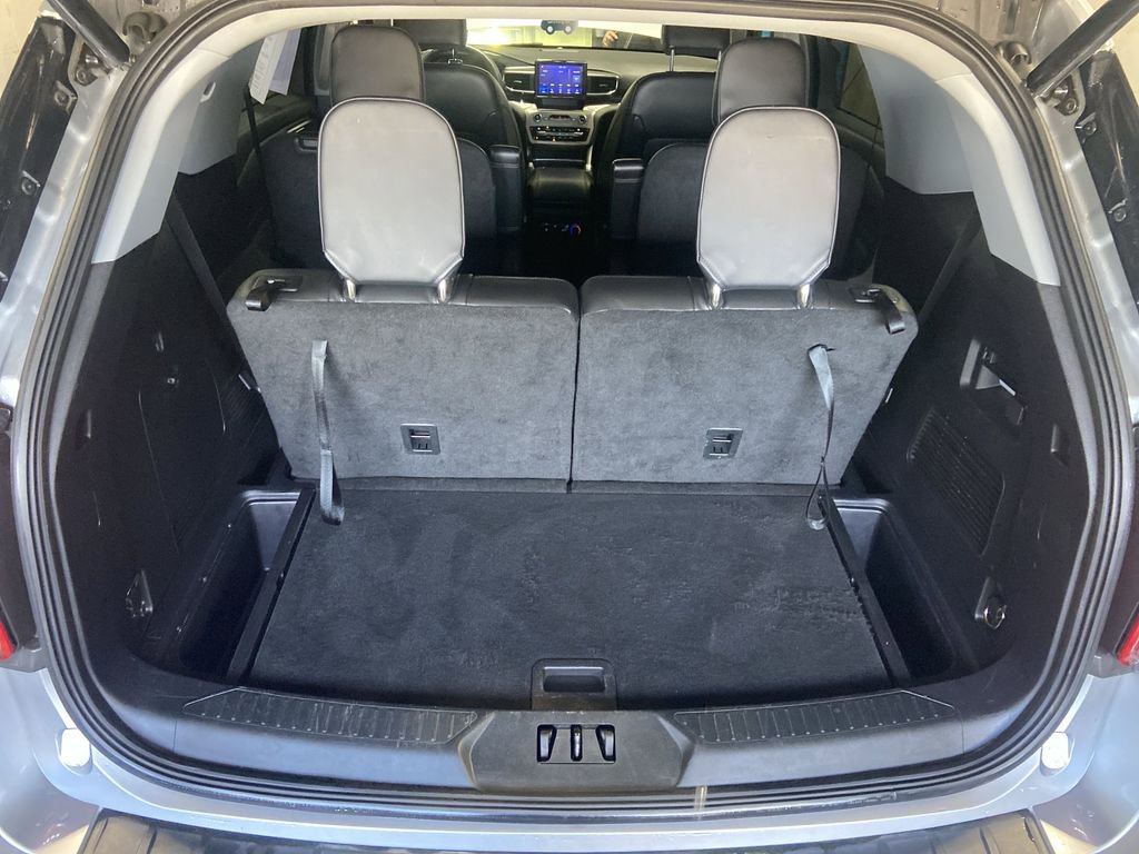 Used 2021 Ford Explorer XLT w/ Equipment Group 202A image 25