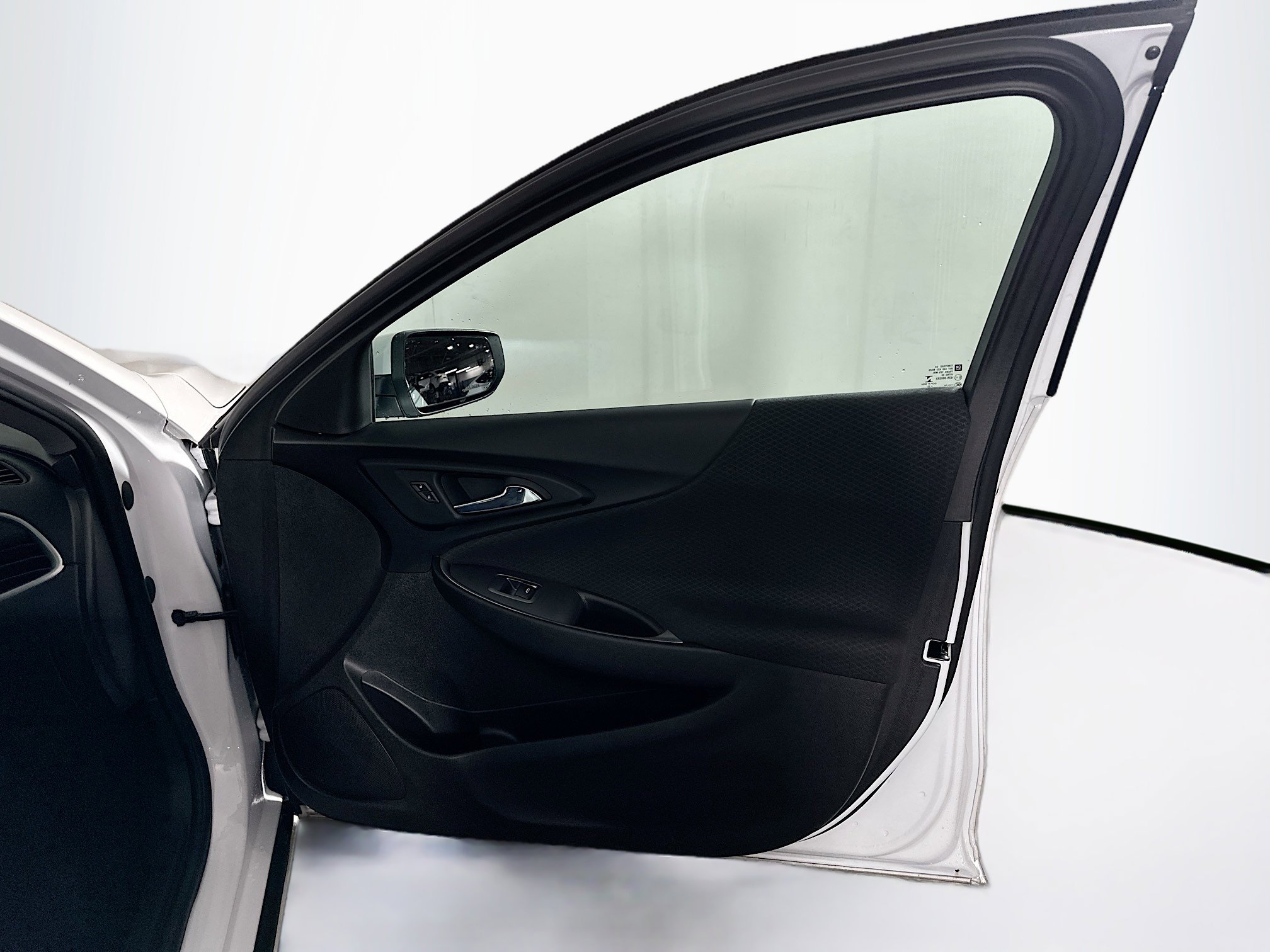 Used 2022 Chevrolet Malibu LS image 29