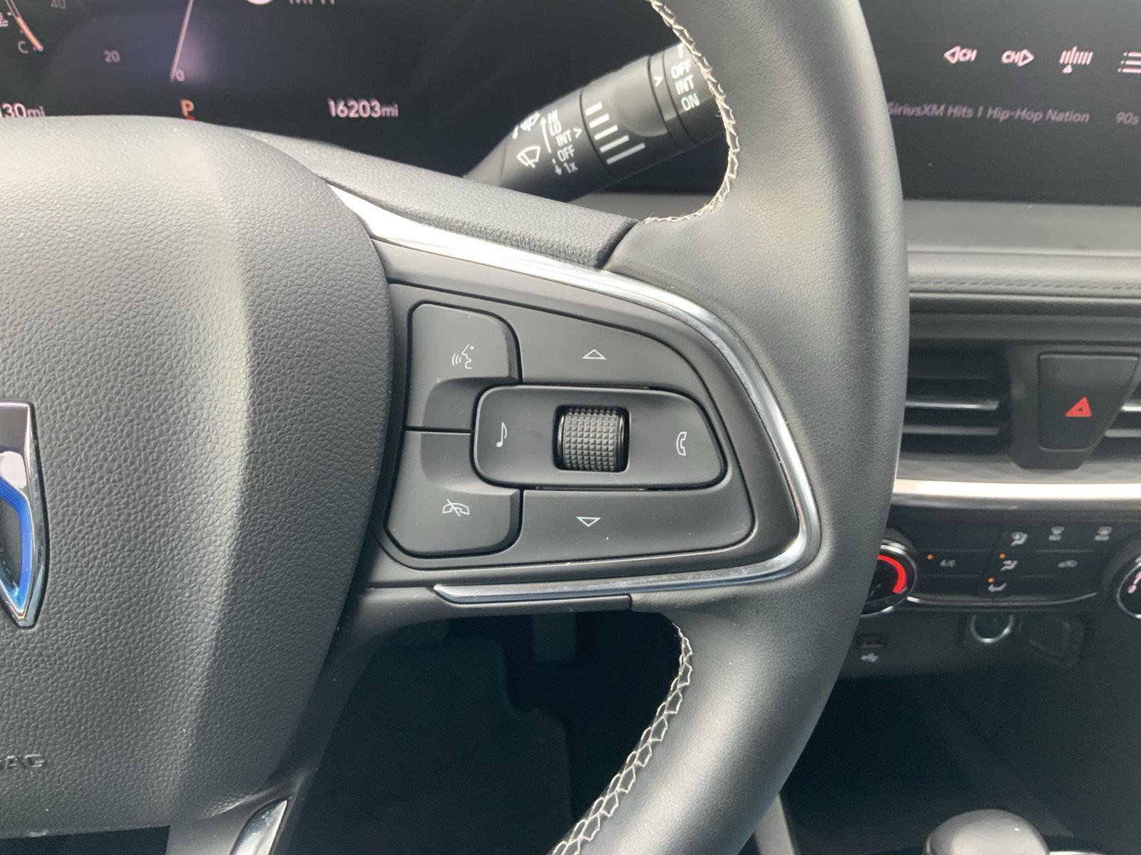 Used 2024 Buick Encore GX Preferred image 29