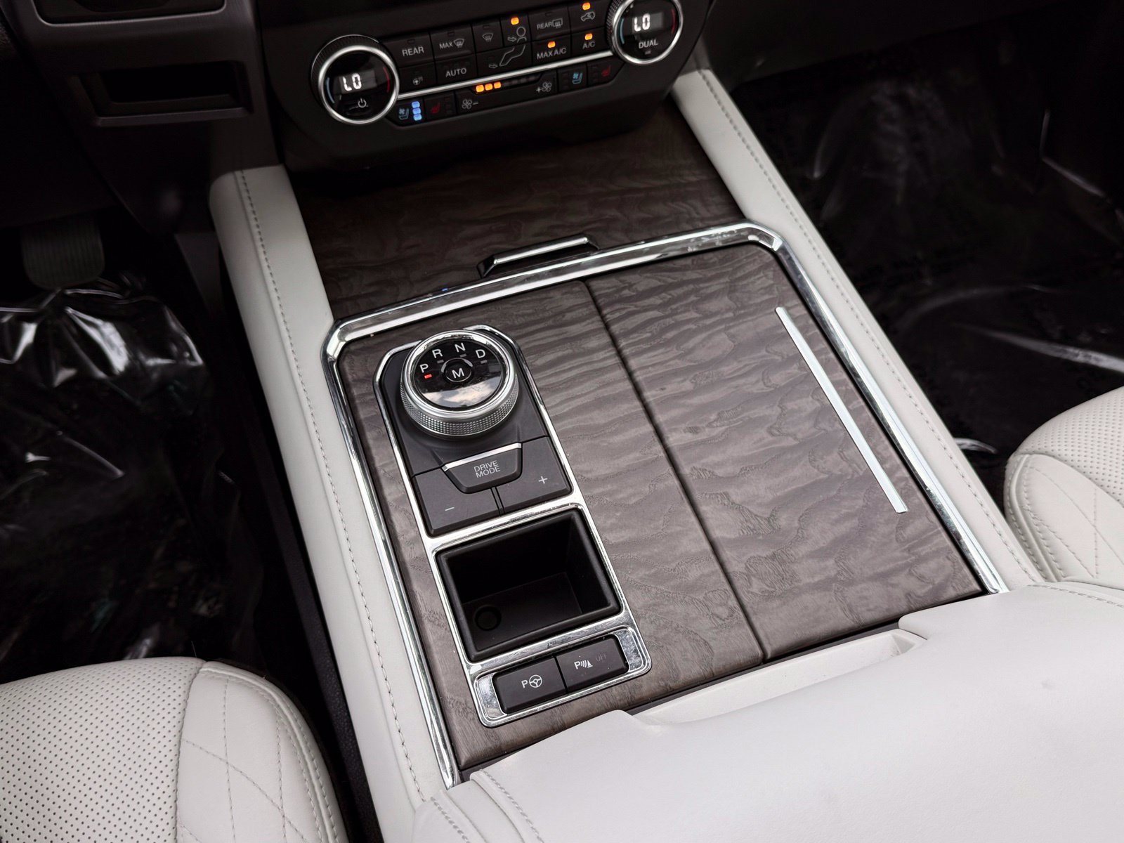 Used 2020 Ford Expedition Platinum RWD image 48