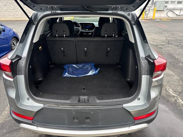 Used 2025 Chevrolet TrailBlazer LT AWD/4WD image 27
