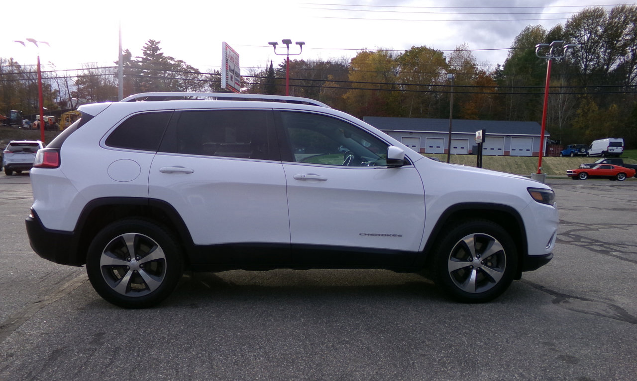 Used 2020 Jeep Cherokee Limited image 14