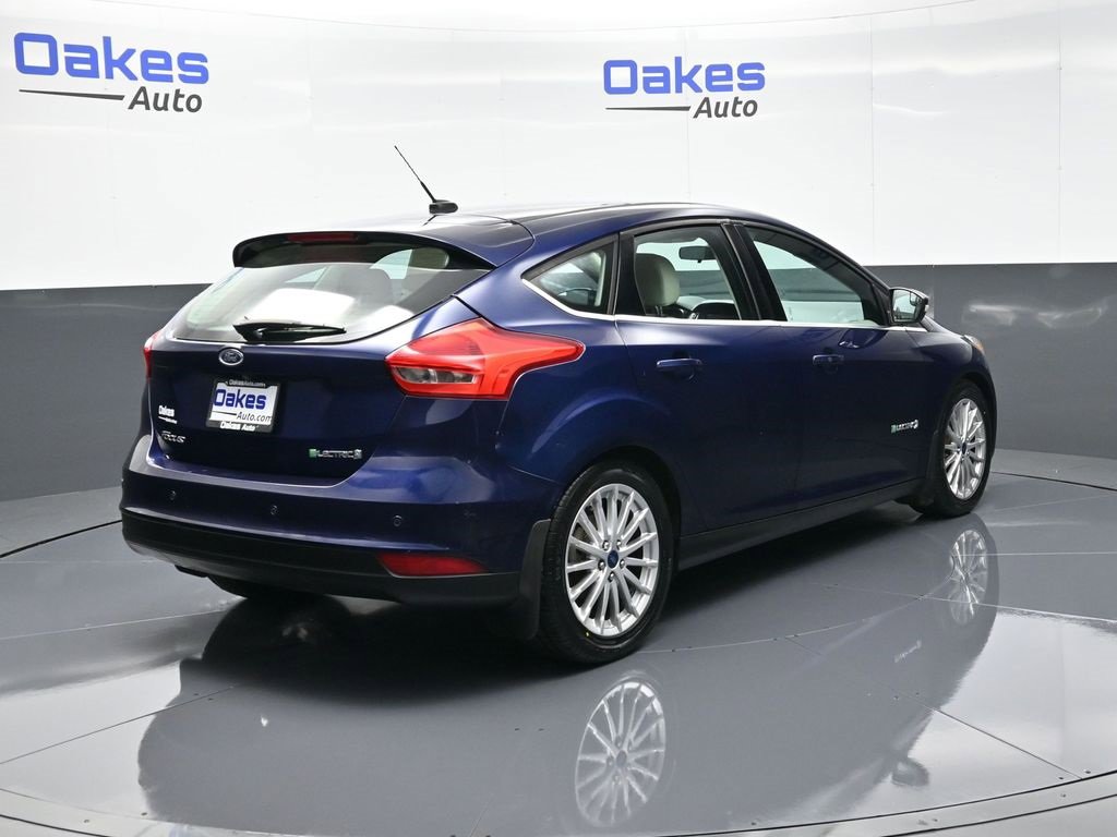 Used 2016 Ford Focus Base w/ Exterior Protection Package image 8