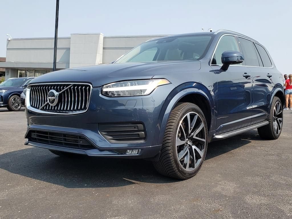Used 2020 Volvo XC90 T6 Momentum AWD/4WD image 3