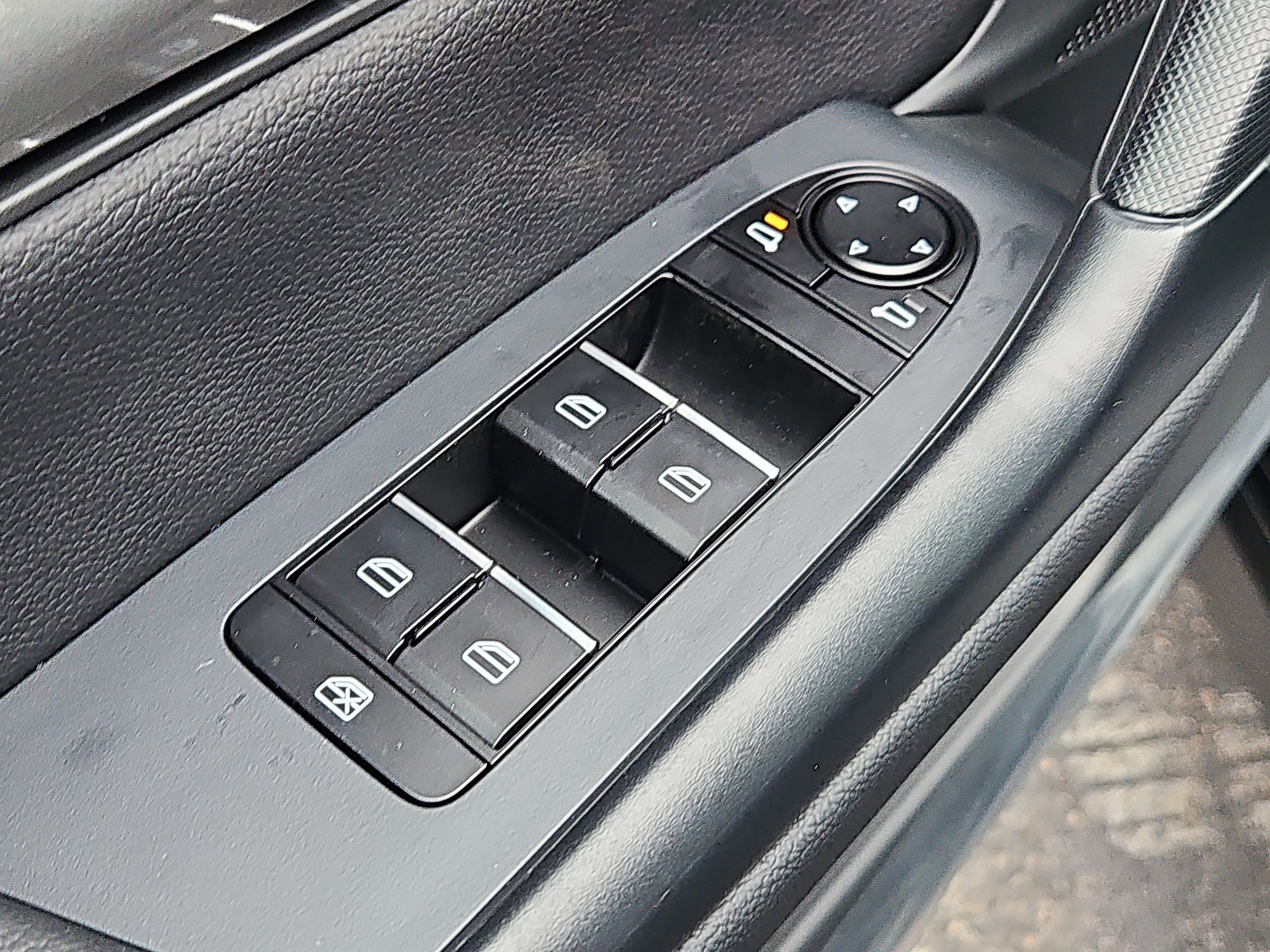 New 2026 MAZDA CX-50 AWD 2.5 Hybrid w/ Weather Package image 18