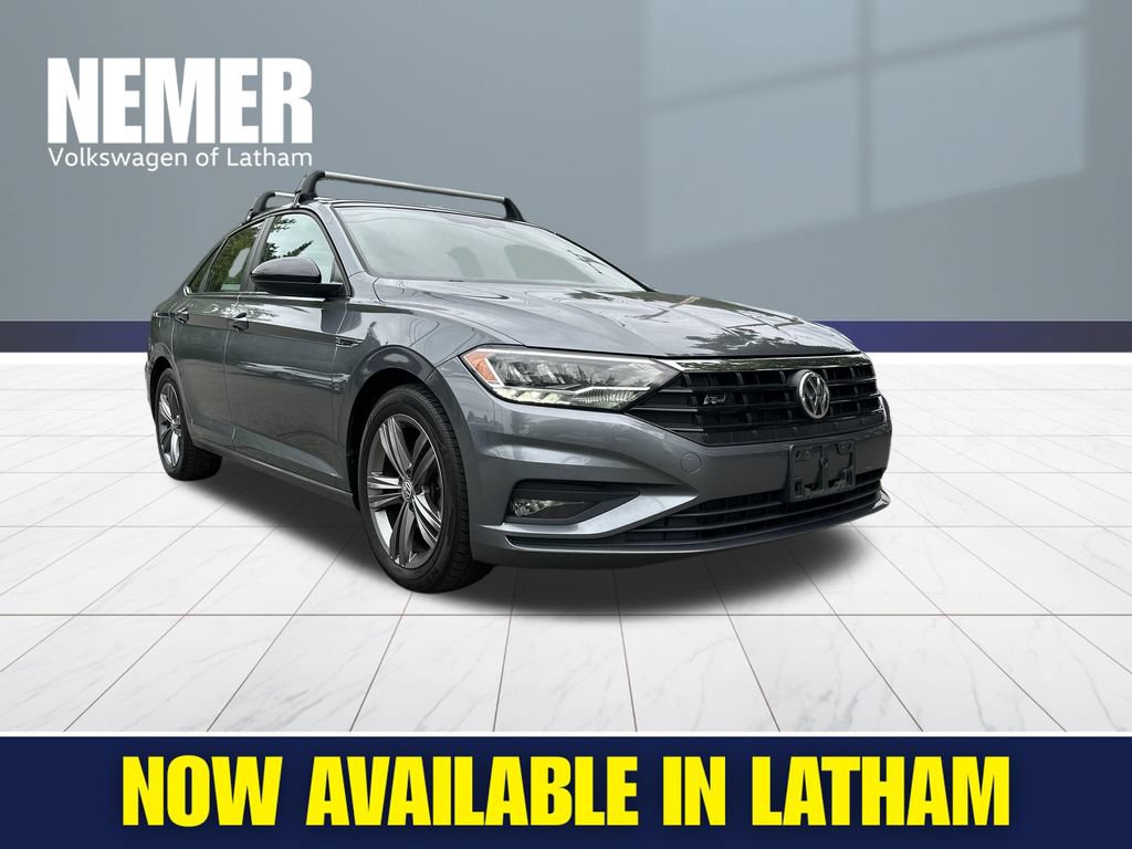 Certified 2020 Volkswagen Jetta R-Line w/ R-Line Cold Weather Package FWD image 5
