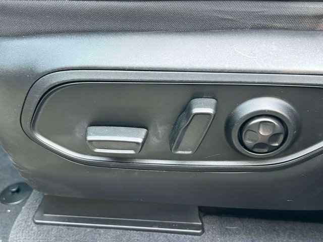 Used 2023 Jeep Grand Cherokee L Laredo AWD/4WD image 18