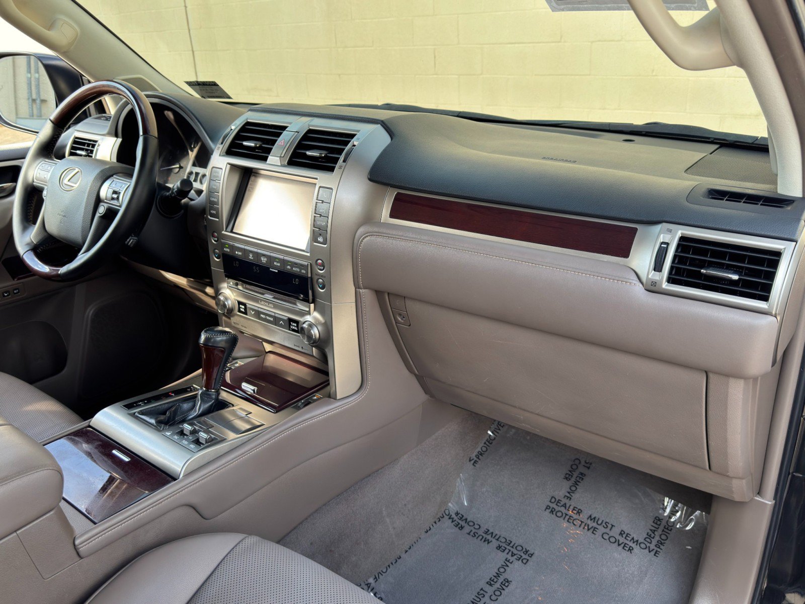 Used 2019 Lexus GX 460 Premium AWD/4WD image 14