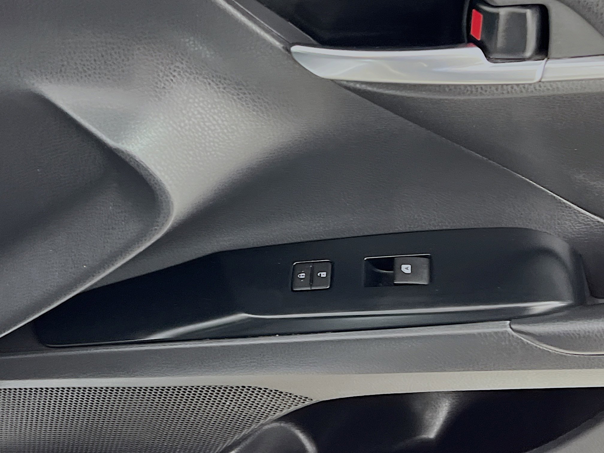 Used 2020 Toyota Camry SE image 31