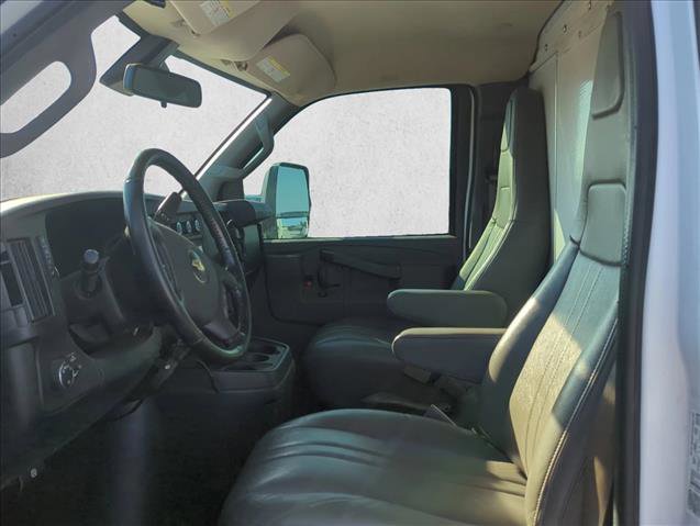 Used 2021 Chevrolet Express 3500 w/ Power Convenience Package image 11