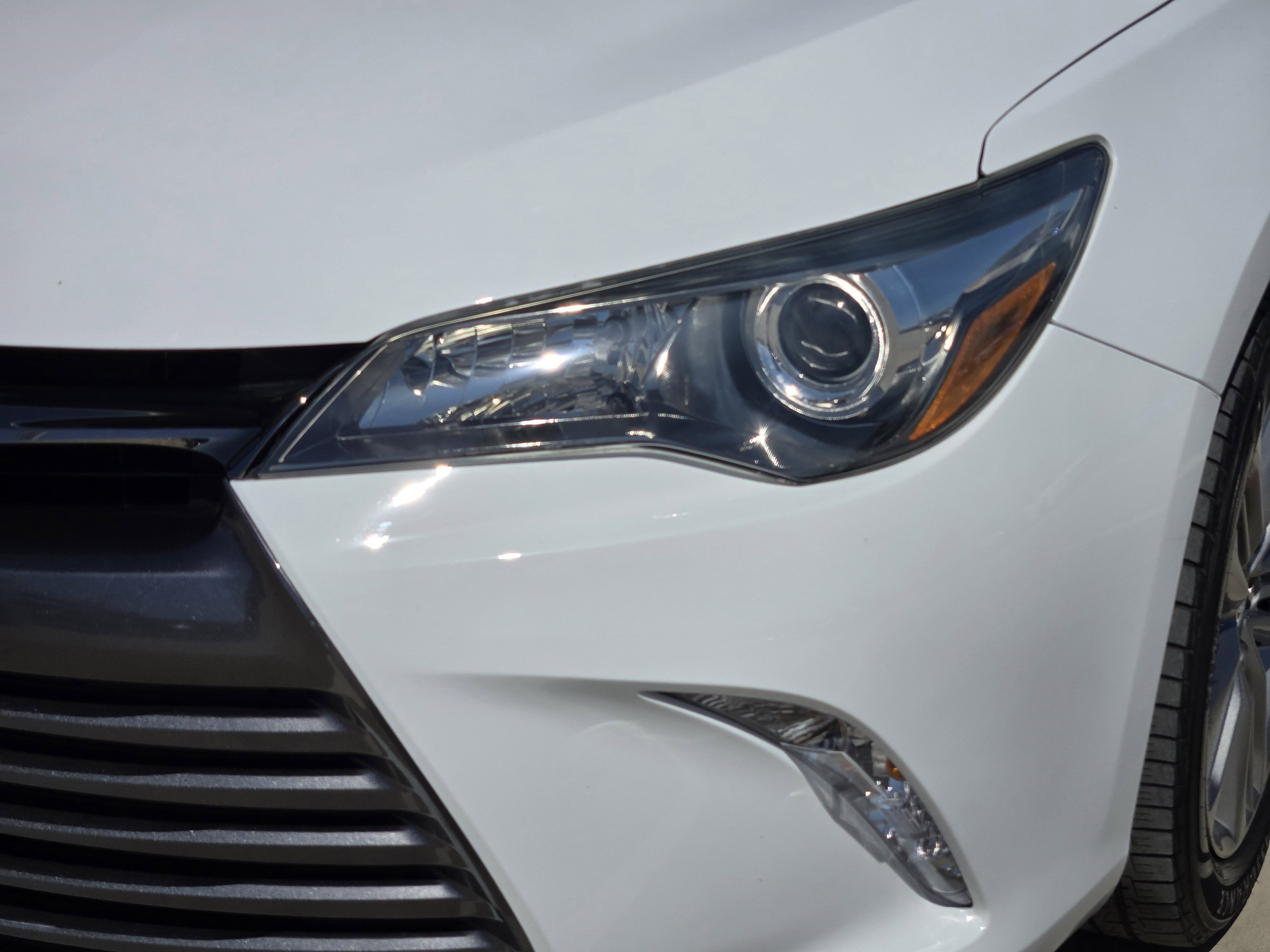 Used 2017 Toyota Camry SE image 28