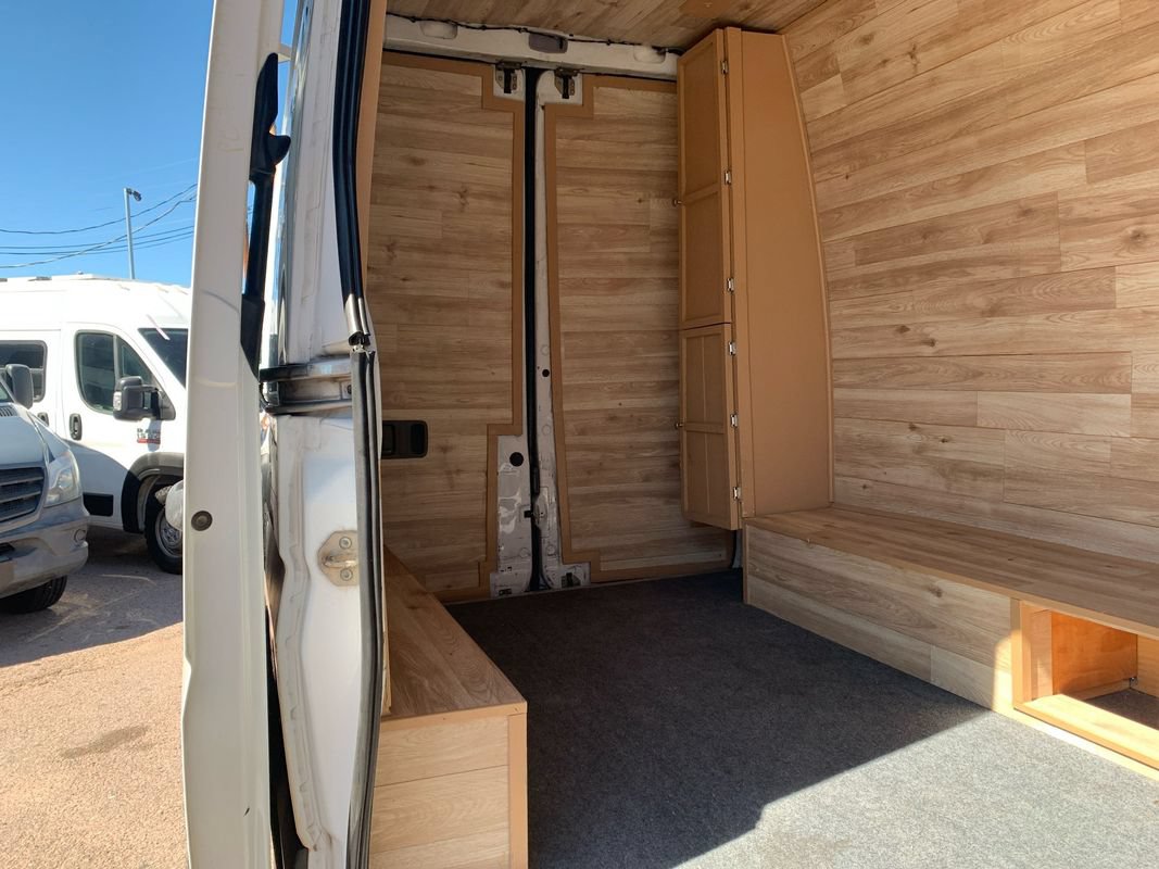 Used 2007 Dodge Sprinter 2500 RWD image 21
