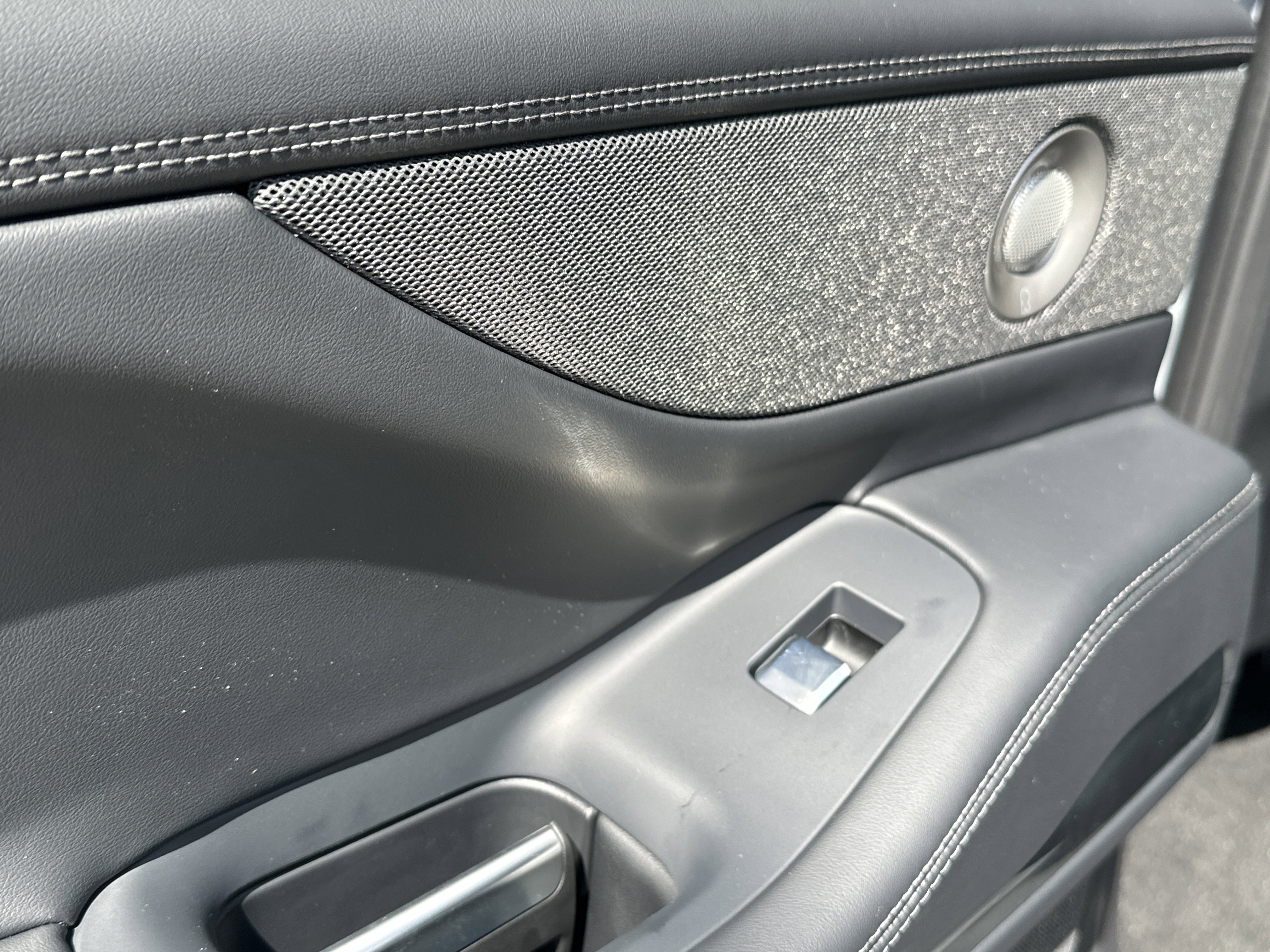 New 2025 Lincoln Navigator Reserve image 12