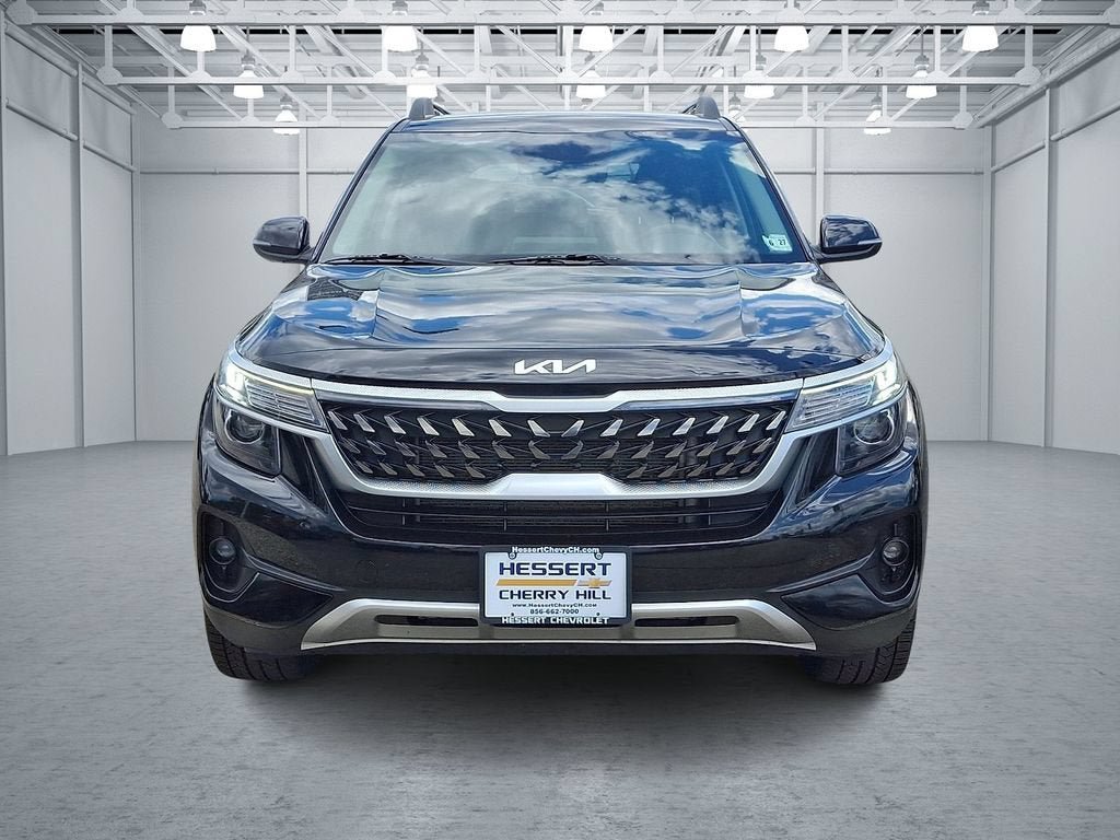 Used 2023 Kia Seltos Nightfall Edition AWD/4WD image 3