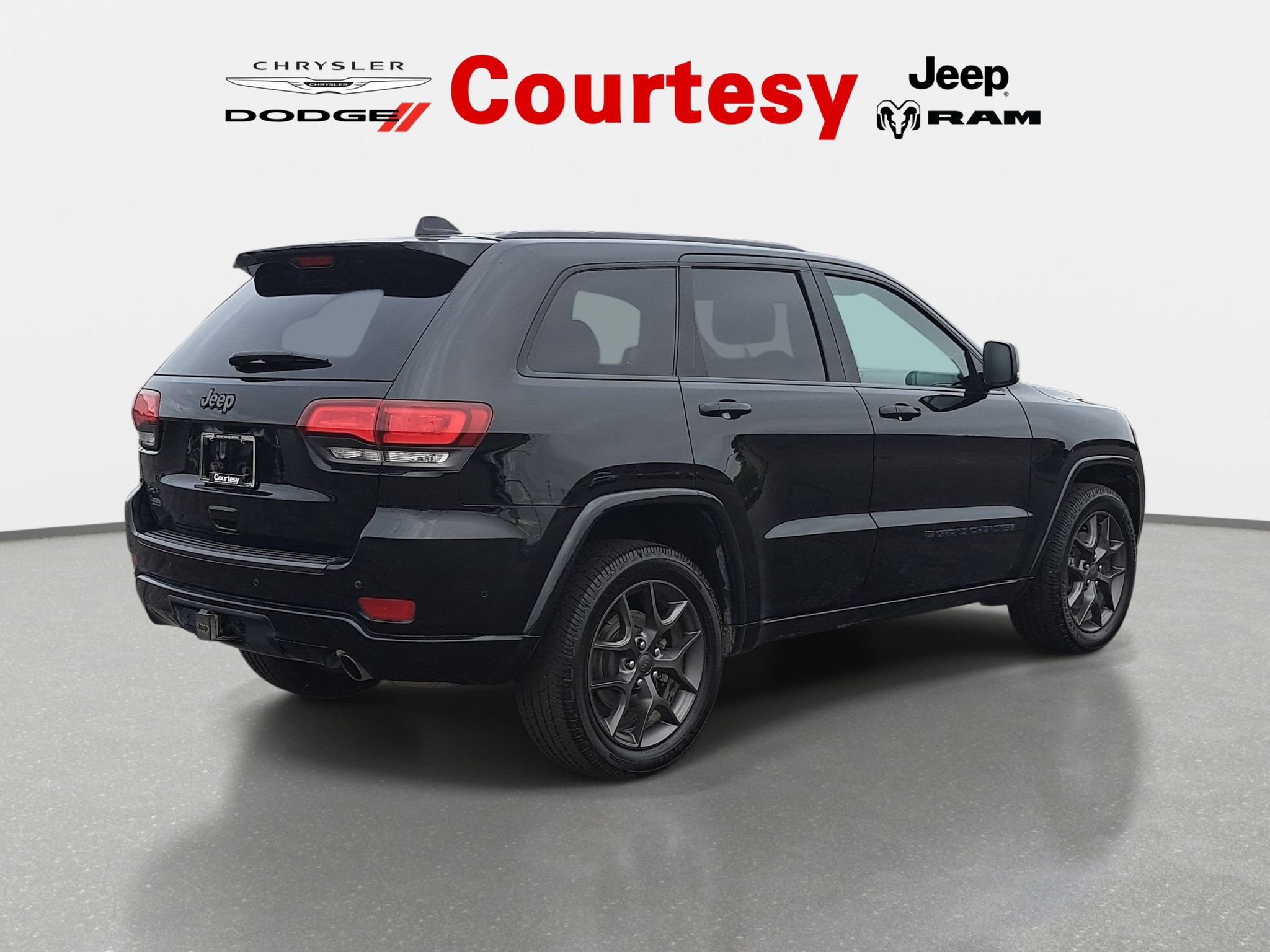 Certified 2021 Jeep Grand Cherokee Limited w/ Quick Order Package 28K 80th AWD/4WD image 4
