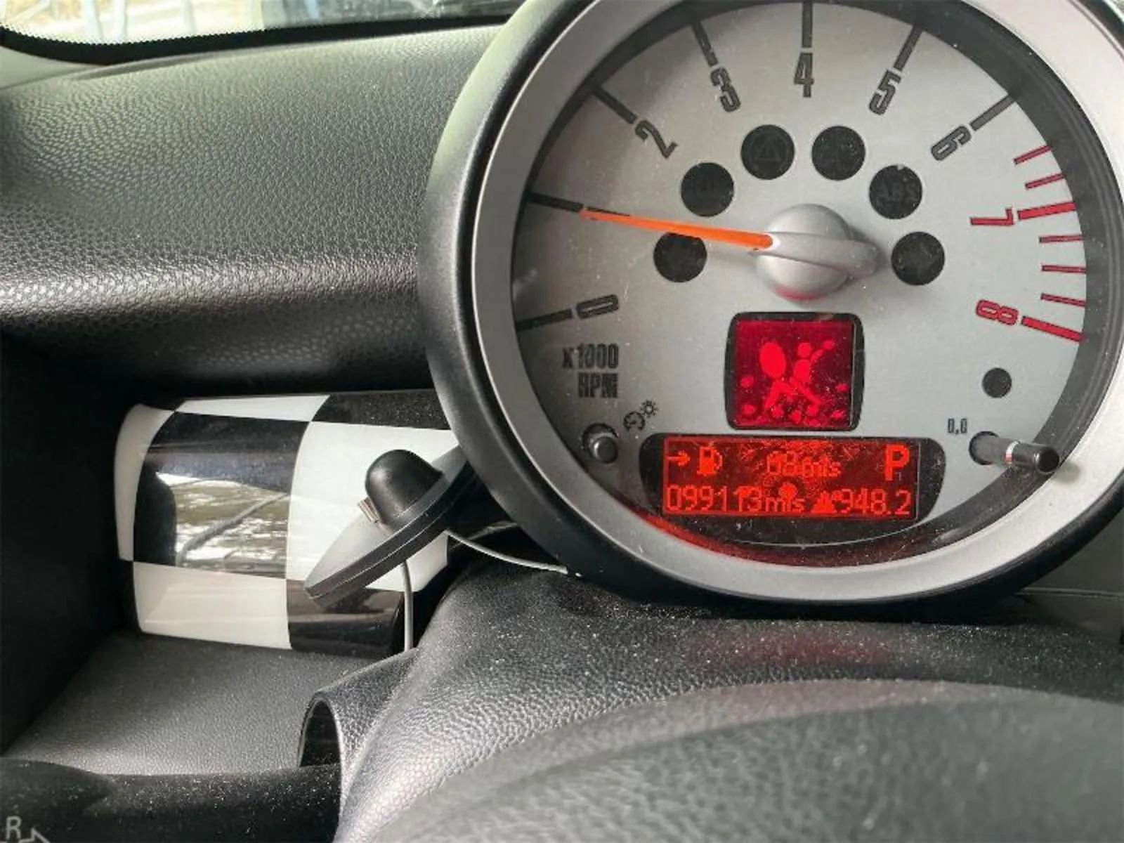 Used 2010 MINI Cooper S image 9