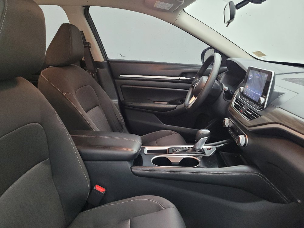 Used 2023 Nissan Altima 2.5 SV FWD image 21